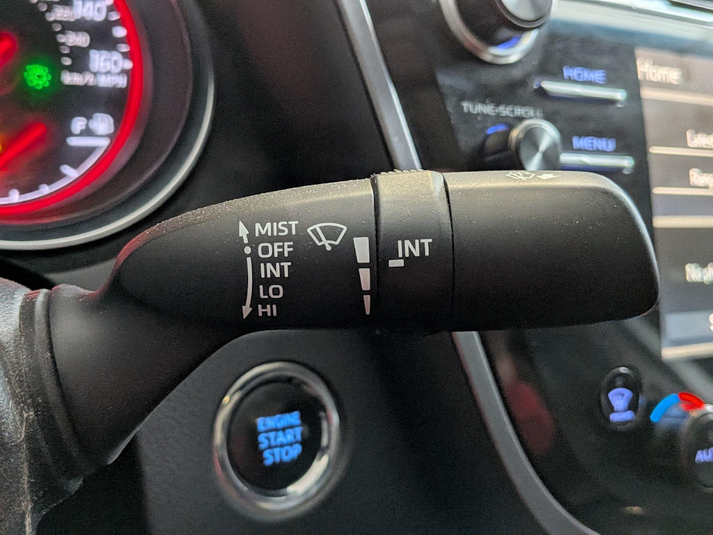 Thumbnail: 2019 Toyota Camry - 14