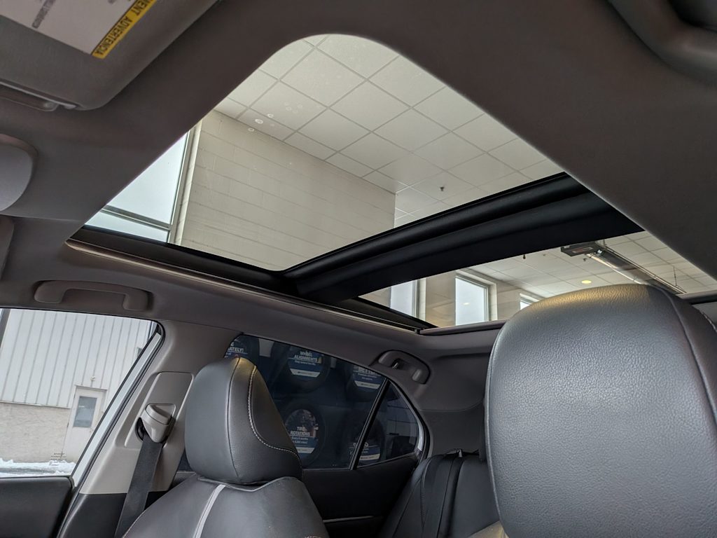 Thumbnail: 2019 Toyota Camry - 27