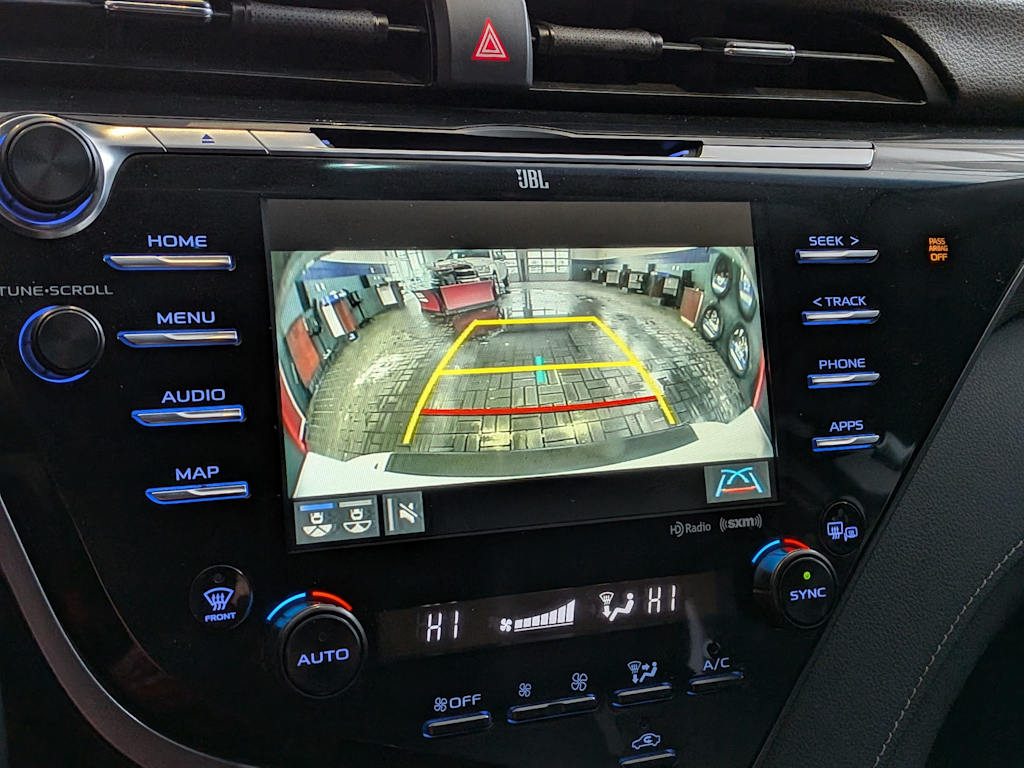 Thumbnail: 2019 Toyota Camry - 33