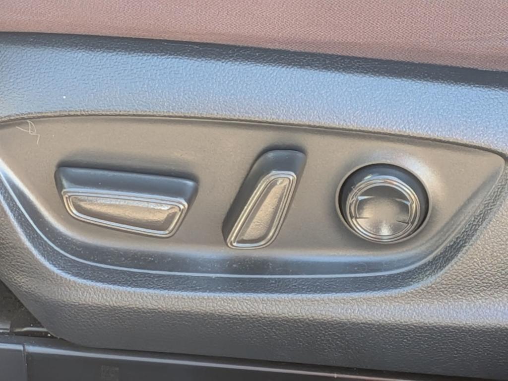 Thumbnail: 2024 Toyota Camry - 25