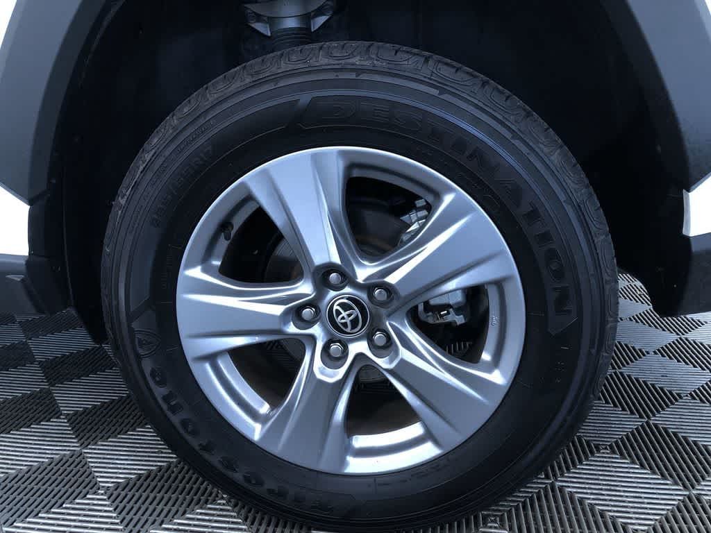 Thumbnail: 2025 Toyota RAV4 - 7