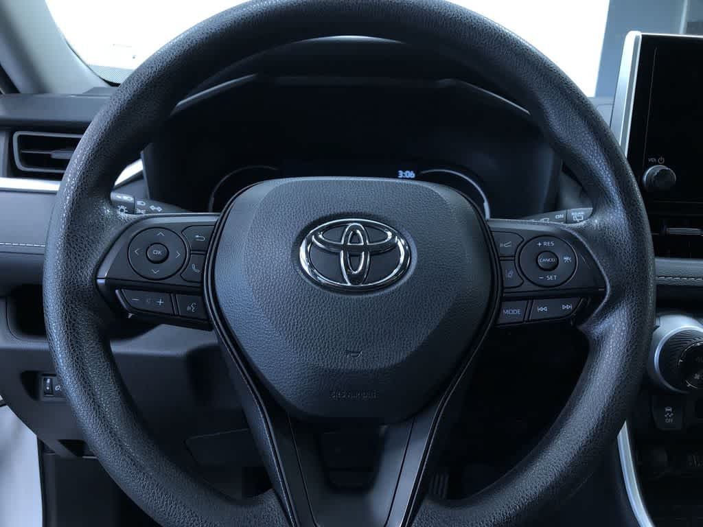 Thumbnail: 2025 Toyota RAV4 - 13
