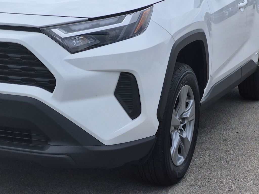 Thumbnail: 2025 Toyota RAV4 - 23