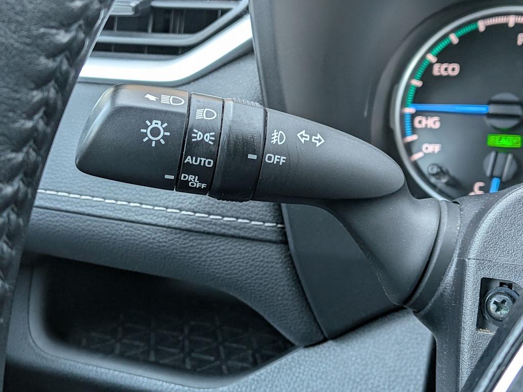 Thumbnail: 2021 Toyota RAV4 - 31