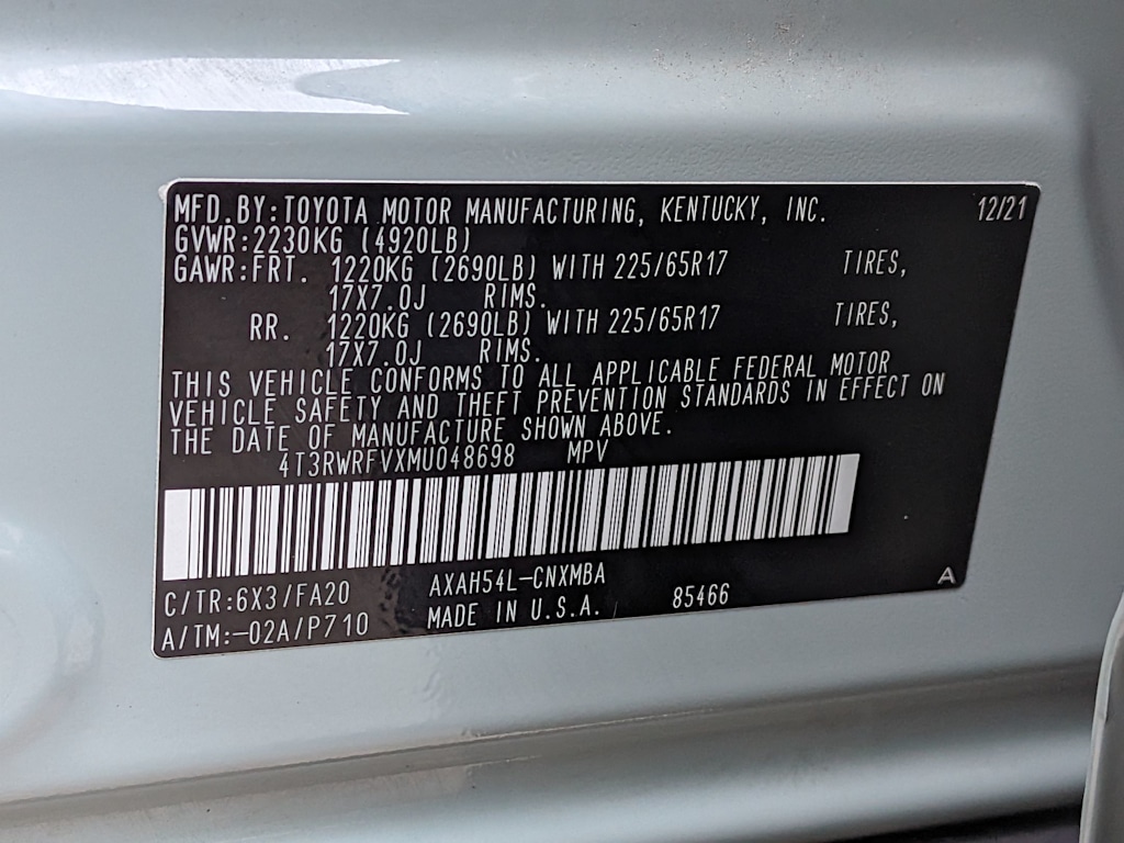 Thumbnail: 2021 Toyota RAV4 - 17