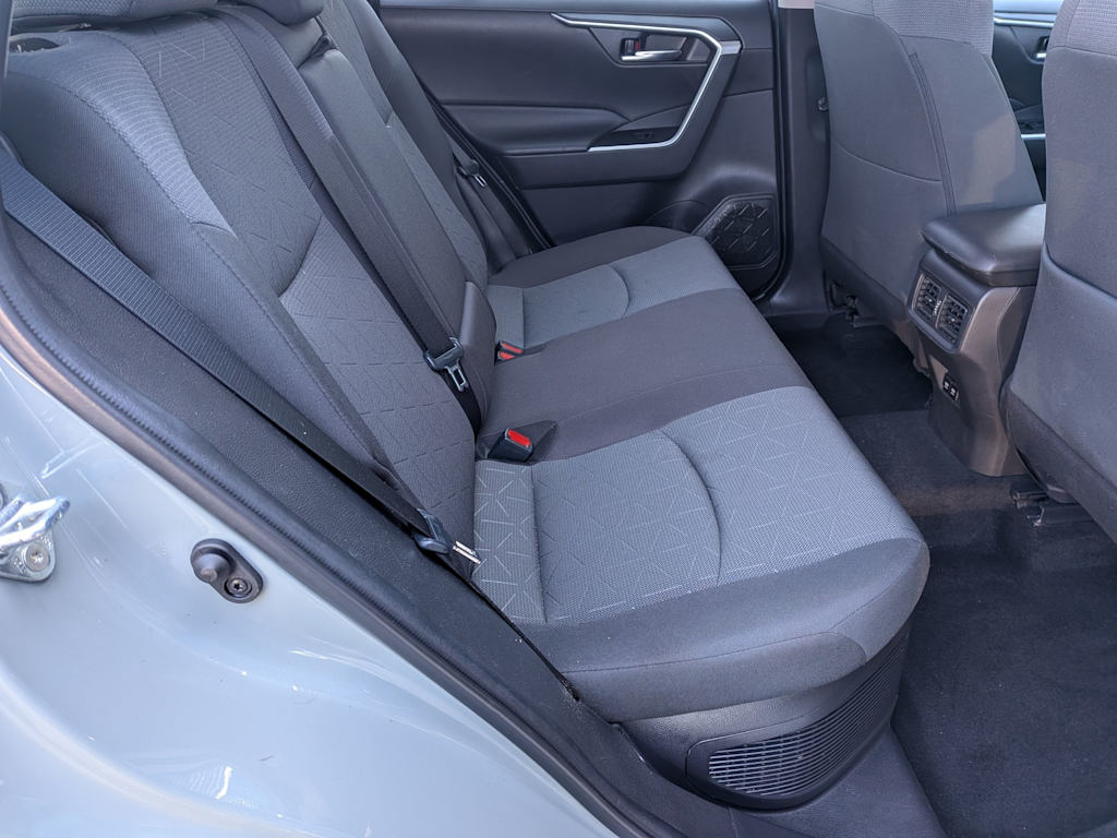 Thumbnail: 2021 Toyota RAV4 - 27