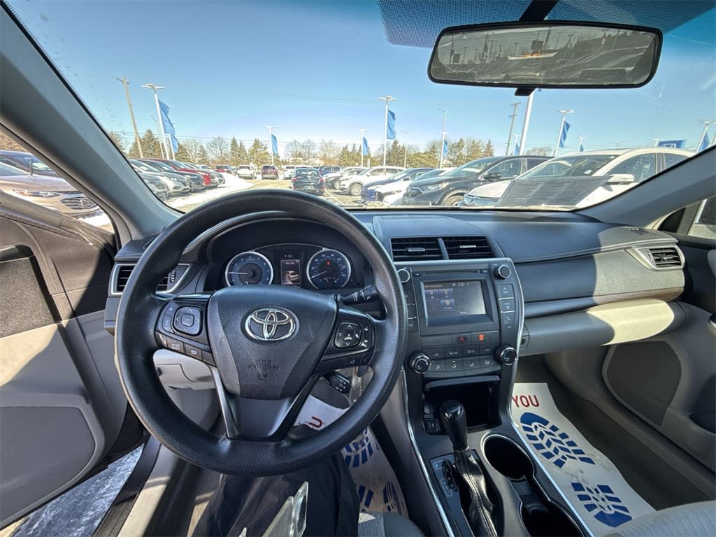 2016 Toyota Camry LE 6