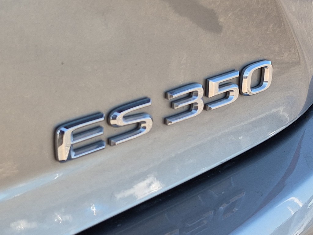 Thumbnail: 2017 Lexus ES - 7