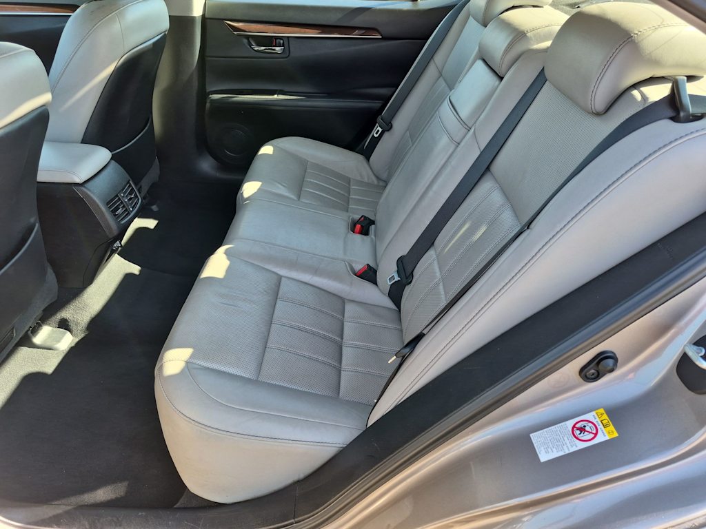 Thumbnail: 2017 Lexus ES - 27