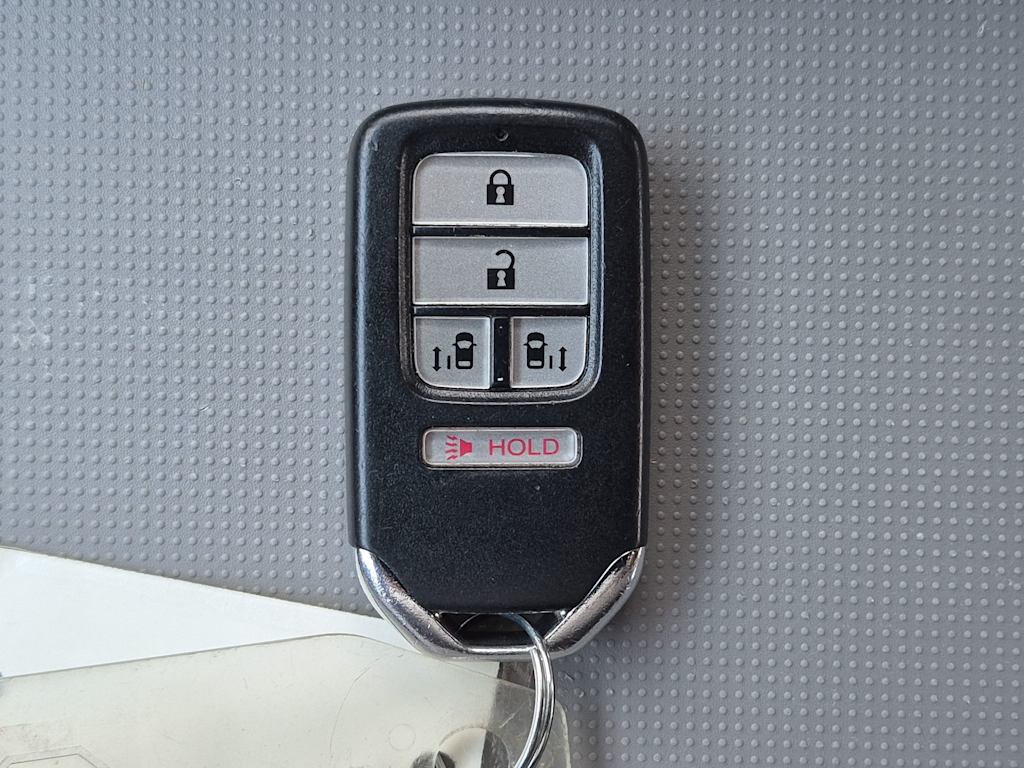Thumbnail: 2016 Honda Odyssey - 19