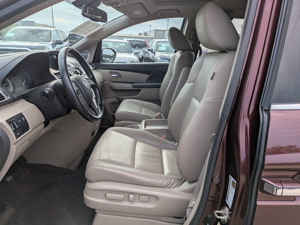 Thumbnail: 2015 Honda Odyssey - 10