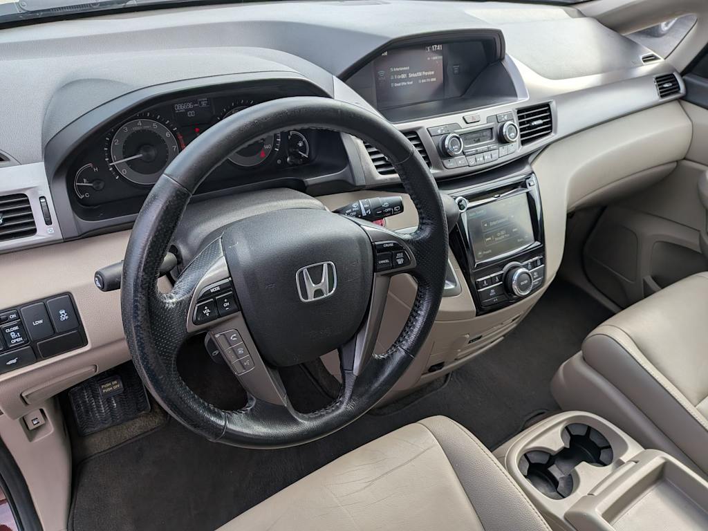 Thumbnail: 2015 Honda Odyssey - 2