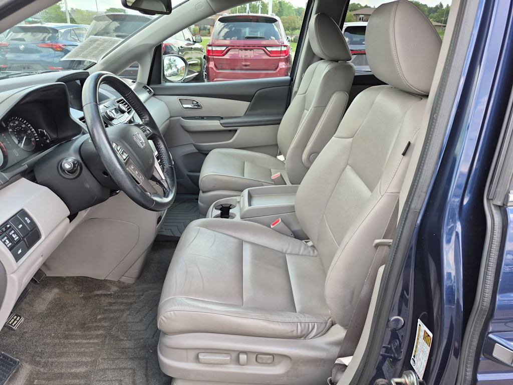 Thumbnail: 2016 Honda Odyssey - 10