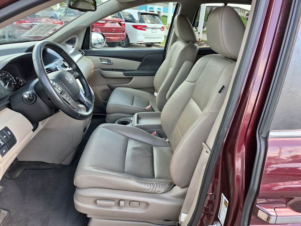 Thumbnail: 2015 Honda Odyssey - 10