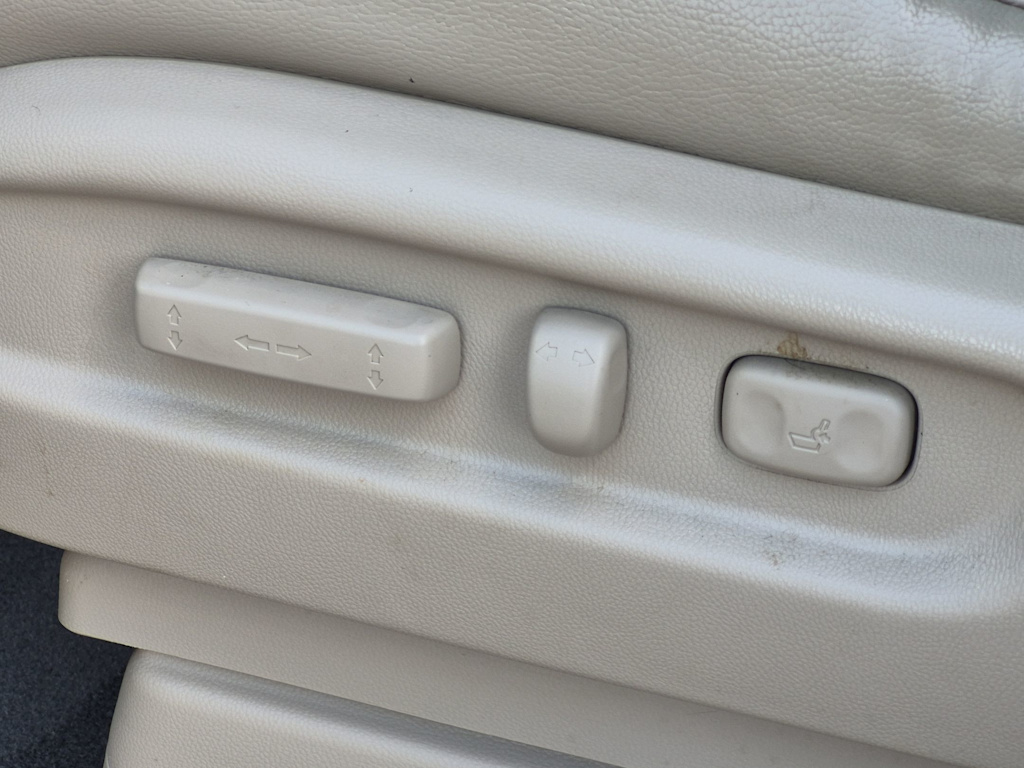 Thumbnail: 2015 Honda Odyssey - 25
