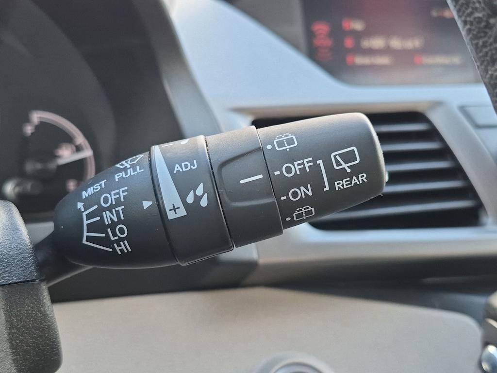 Thumbnail: 2015 Honda Odyssey - 15