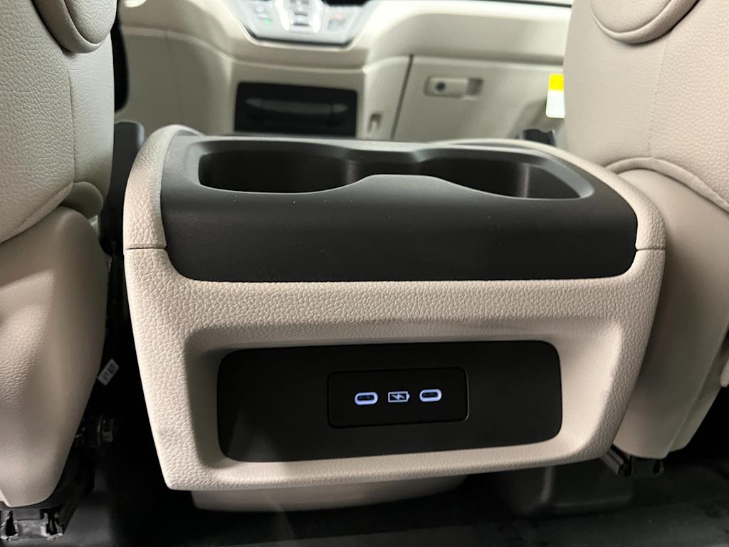 Thumbnail: 2026 Honda Odyssey - 26
