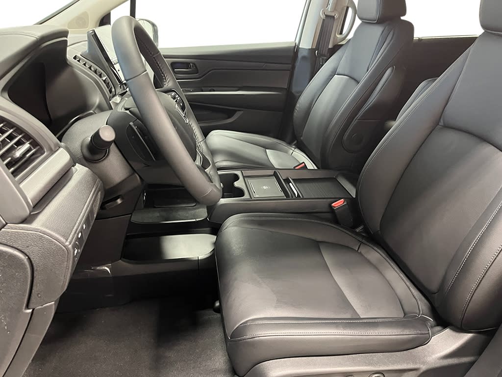 Thumbnail: 2026 Honda Odyssey - 11