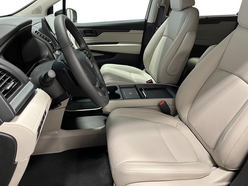Thumbnail: 2026 Honda Odyssey - 8