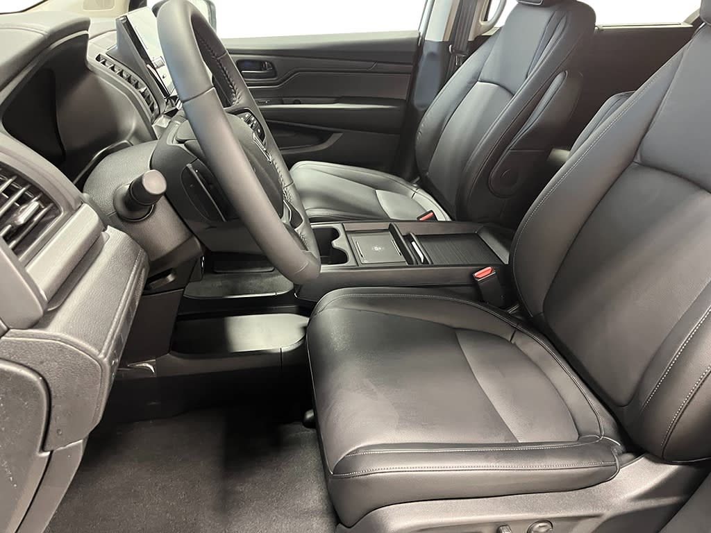 2025 Honda Odyssey EX-L 11