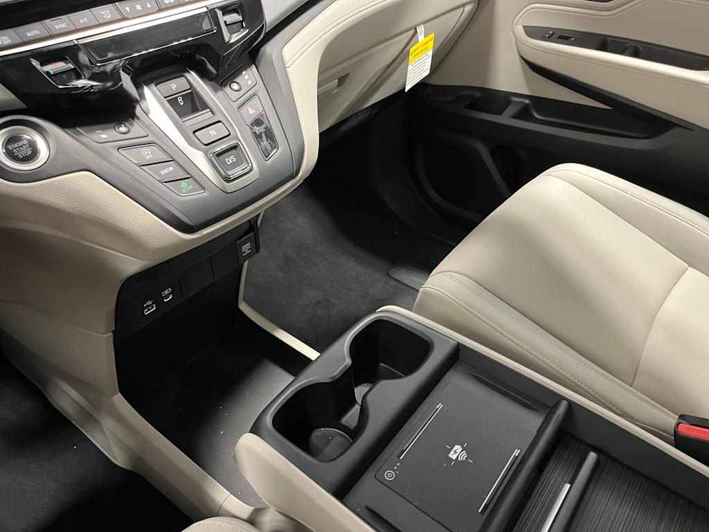 2025 Honda Odyssey EX-L 12