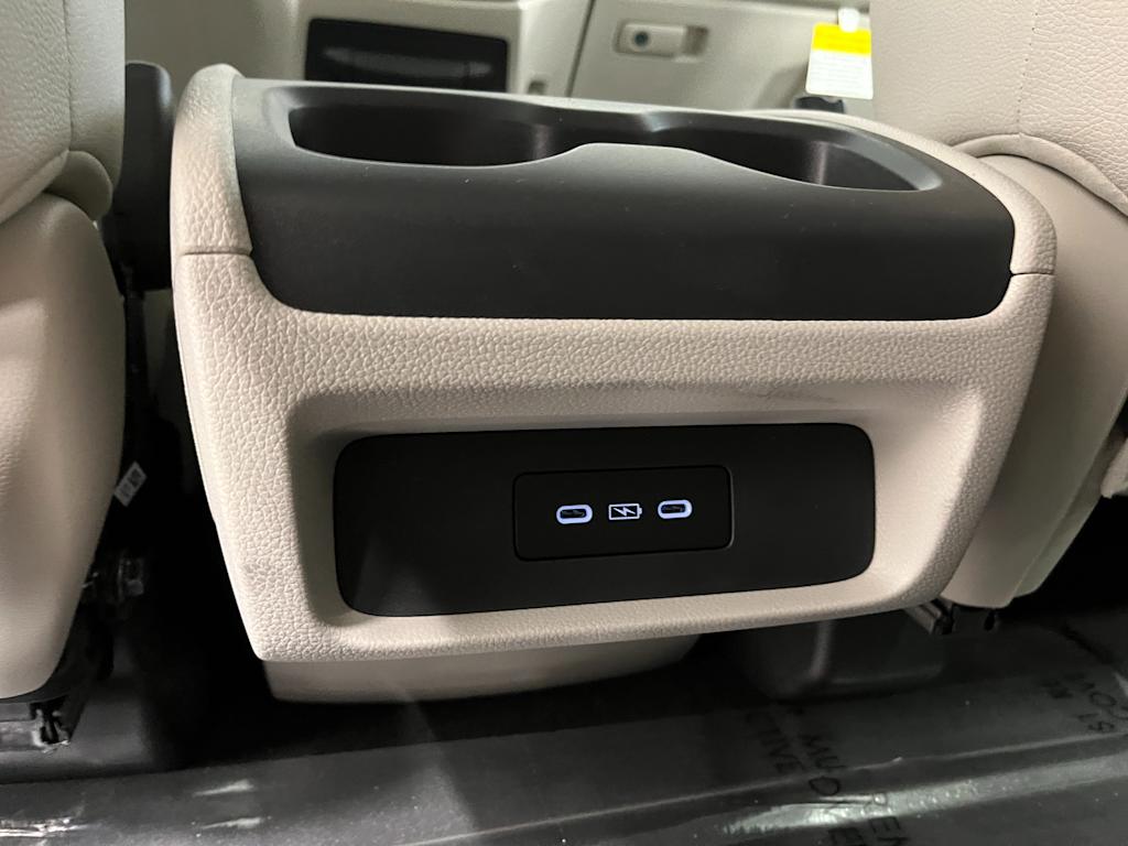 2025 Honda Odyssey EX-L 22
