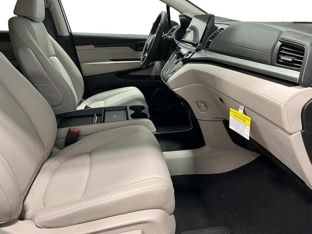 Thumbnail: 2026 Honda Odyssey - 27