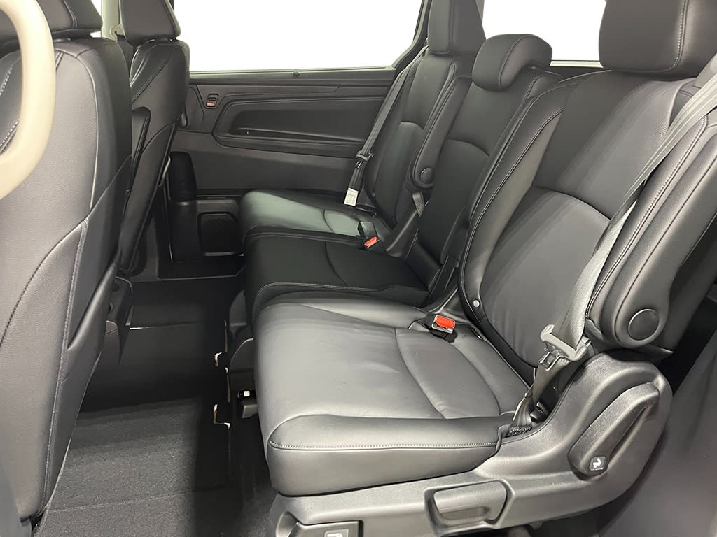 Thumbnail: 2026 Honda Odyssey - 13