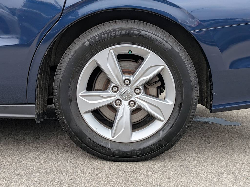Thumbnail: 2019 Honda Odyssey - 8