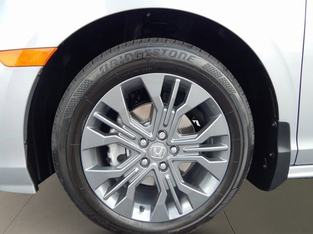 Thumbnail: 2026 Honda Odyssey - 8