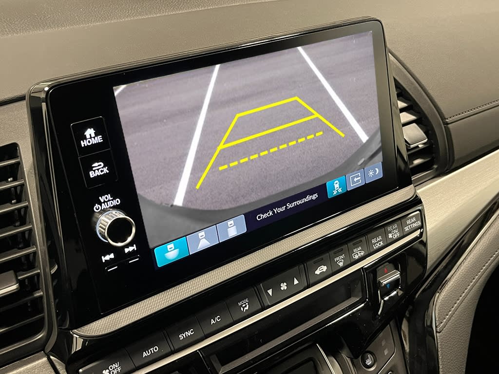 Thumbnail: 2026 Honda Odyssey - 25