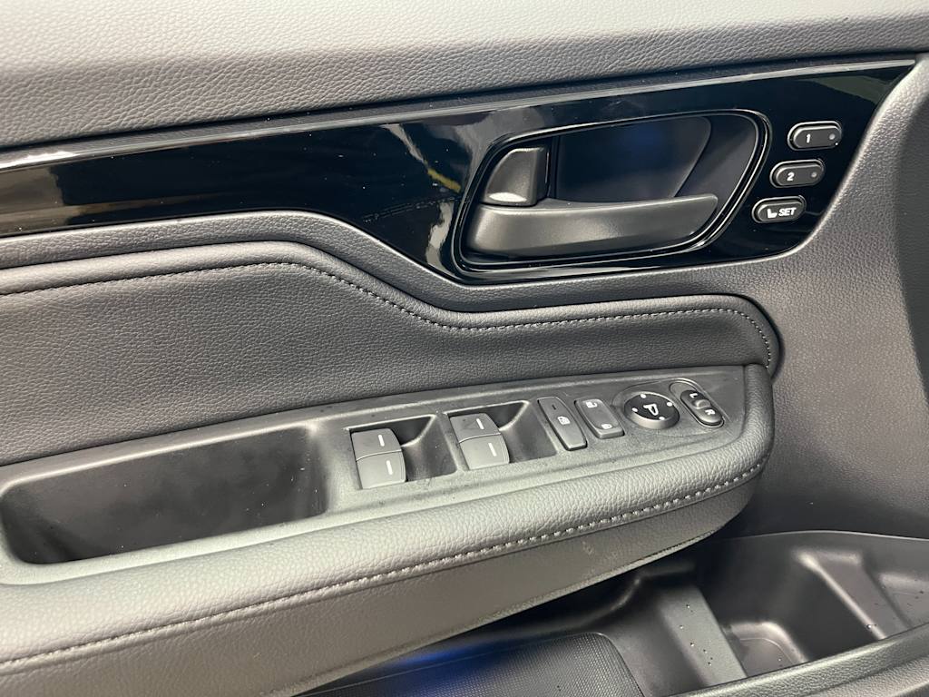 Thumbnail: 2026 Honda Odyssey - 17