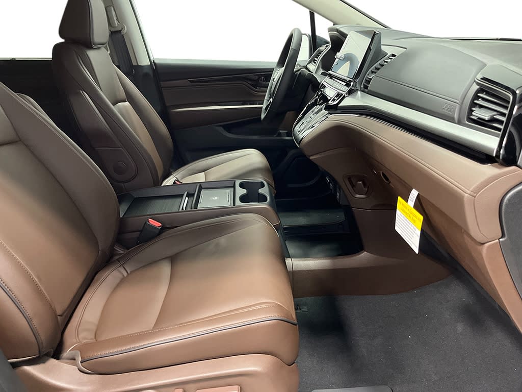2025 Honda Odyssey Touring 12
