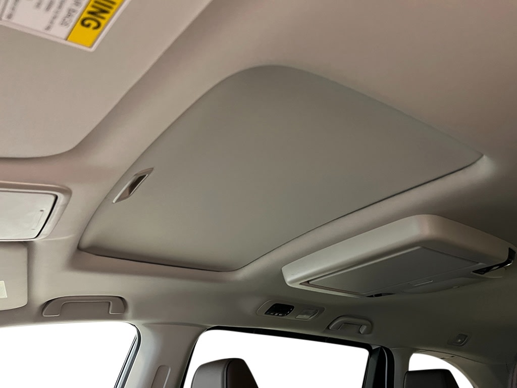 2025 Honda Odyssey Touring 27
