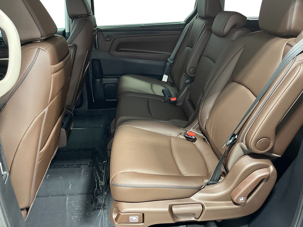 2025 Honda Odyssey Touring 13