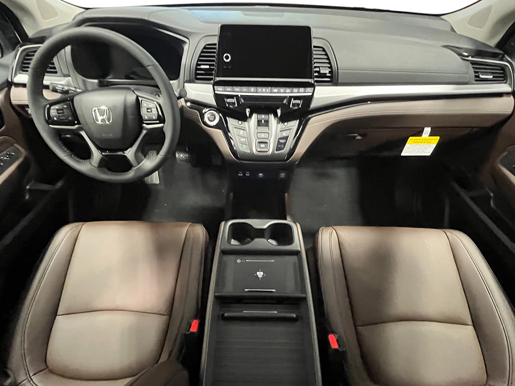 2025 Honda Odyssey Touring 2