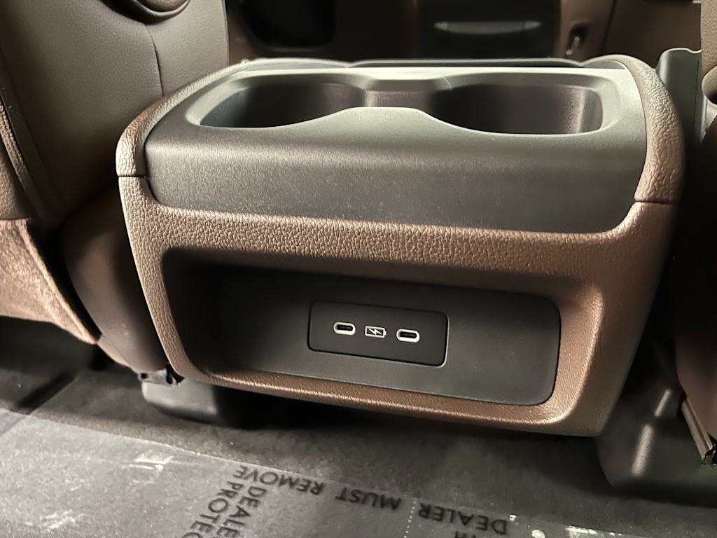 2025 Honda Odyssey Touring 28