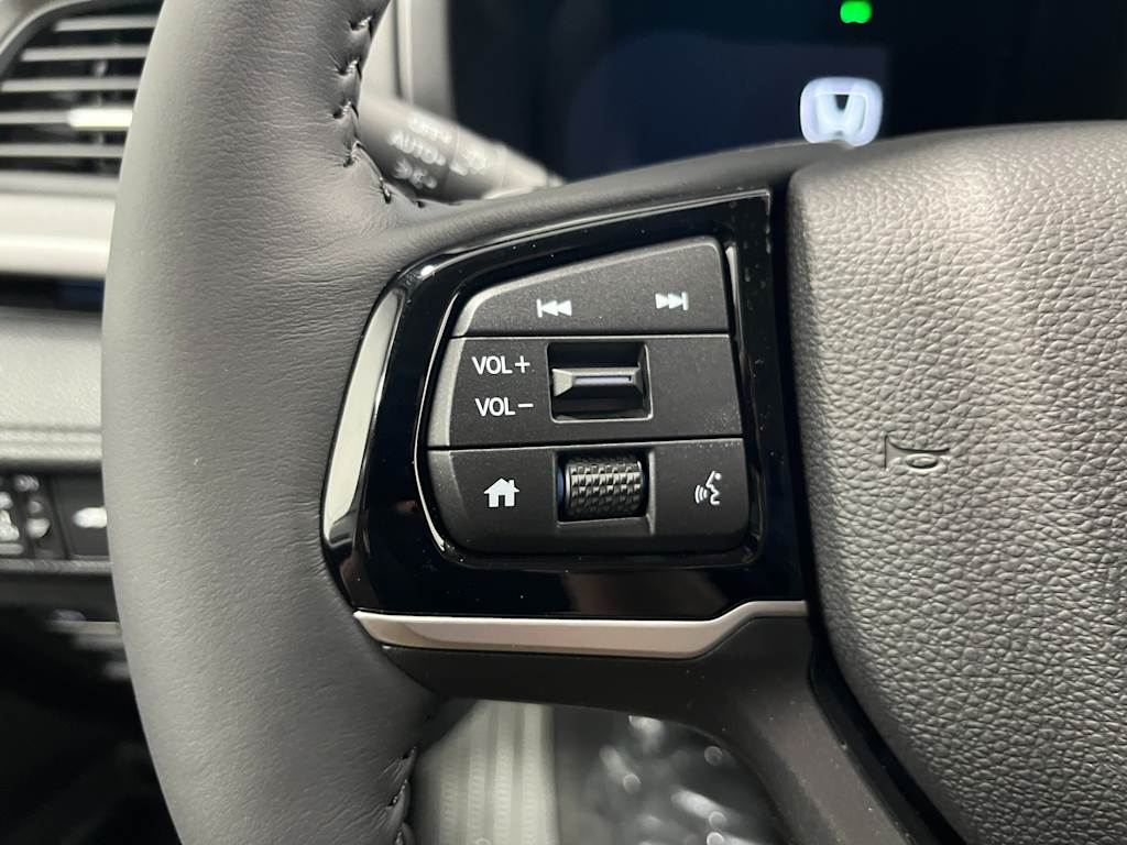 2025 Honda Odyssey Touring 22