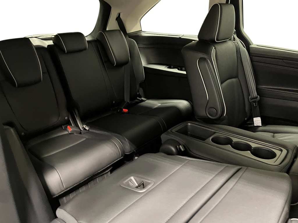 2025 Honda Odyssey Touring 27