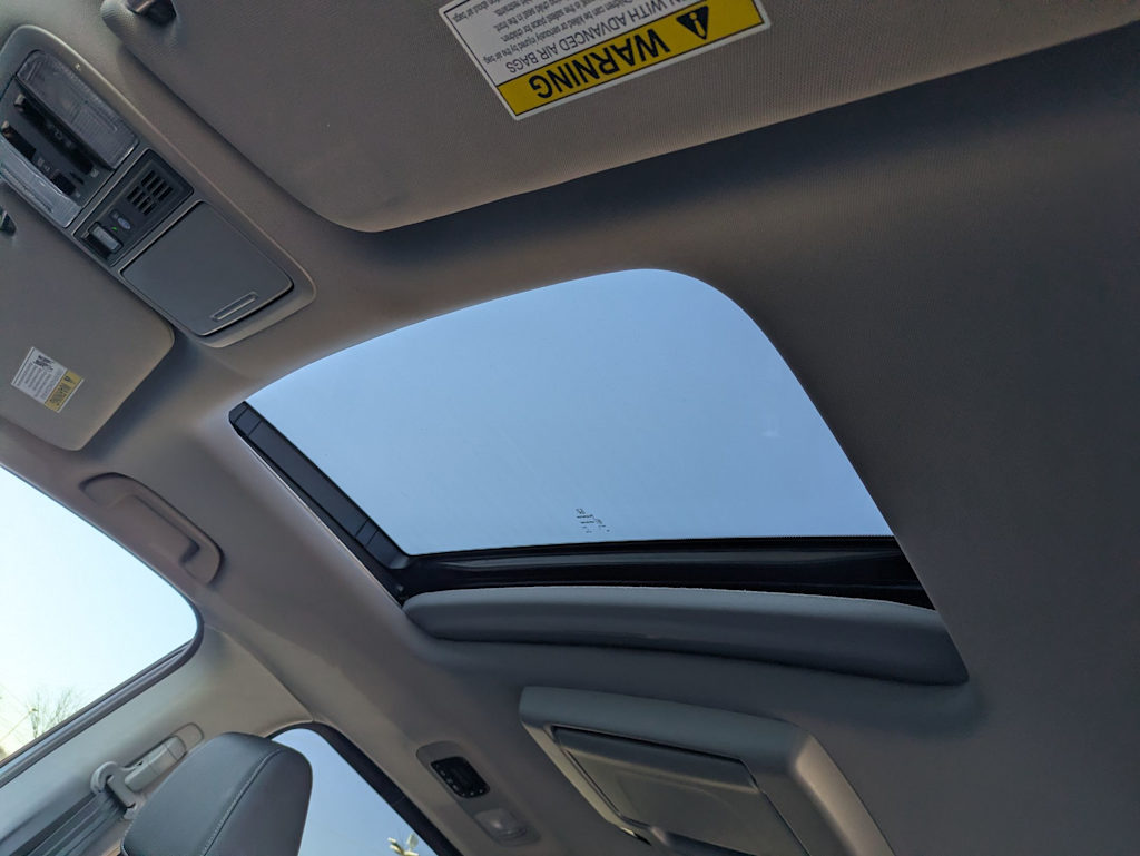 Thumbnail: 2023 Honda Odyssey - 24