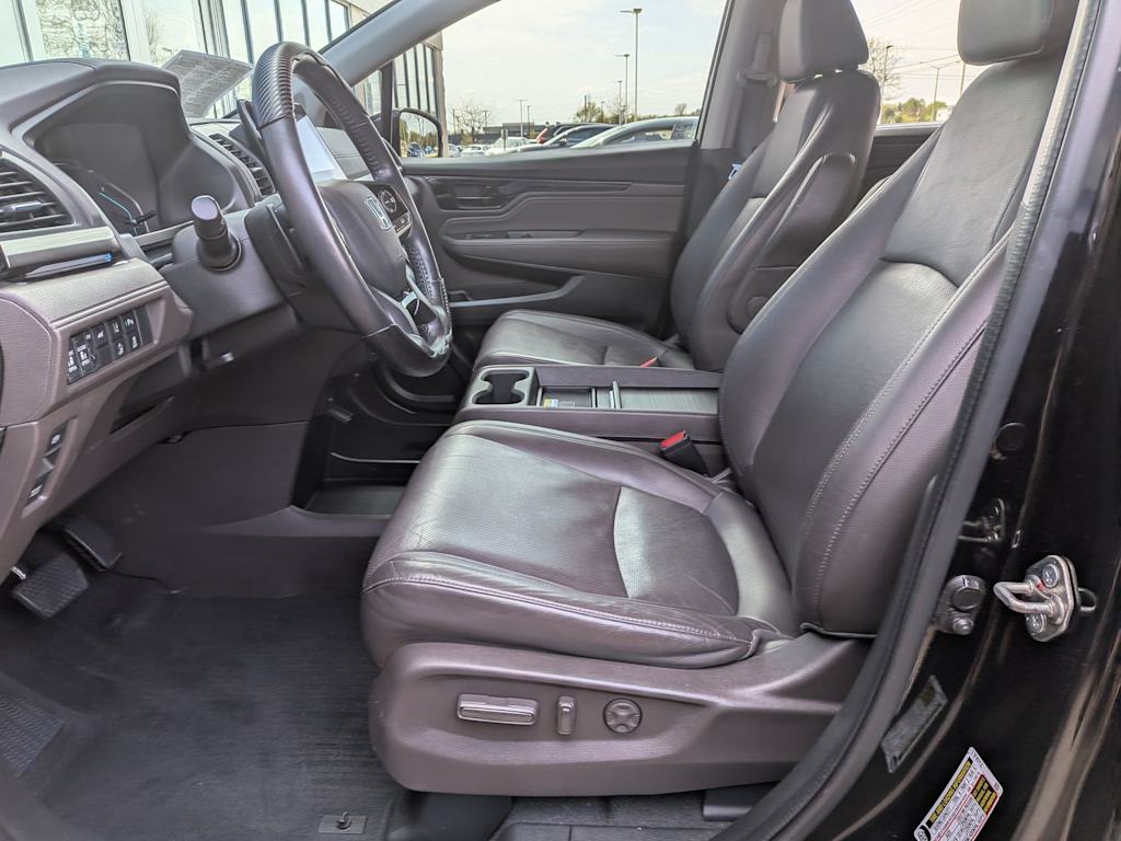 Thumbnail: 2018 Honda Odyssey - 9