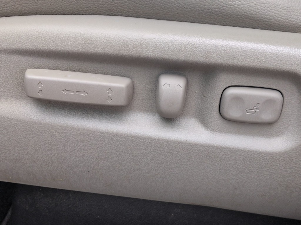 Thumbnail: 2015 Honda Pilot - 26