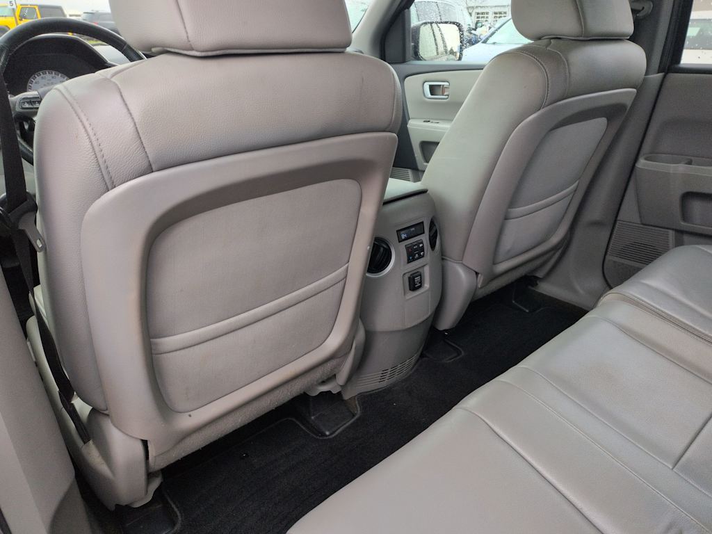 Thumbnail: 2015 Honda Pilot - 11