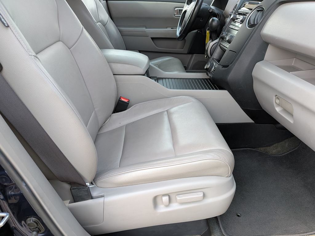 Thumbnail: 2013 Honda Pilot - 11