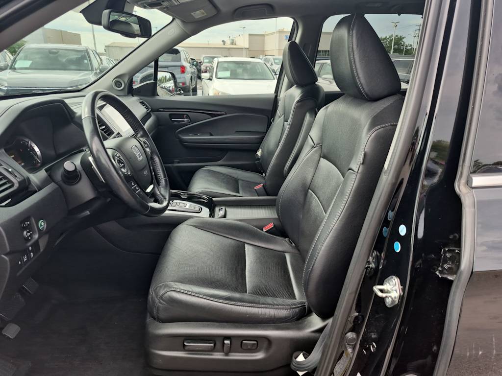 Thumbnail: 2018 Honda Pilot - 10