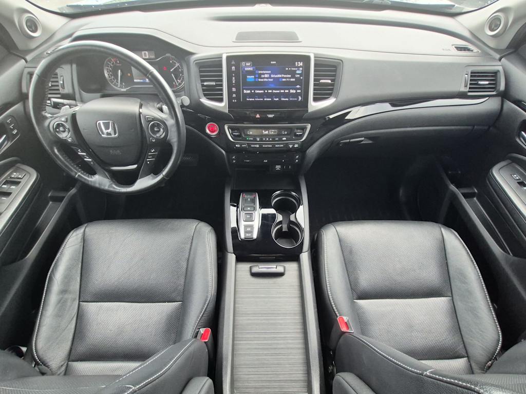 Thumbnail: 2018 Honda Pilot - 9