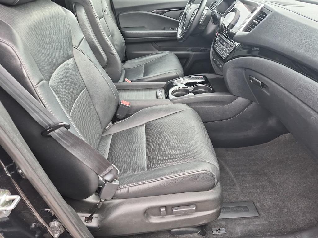 Thumbnail: 2018 Honda Pilot - 30