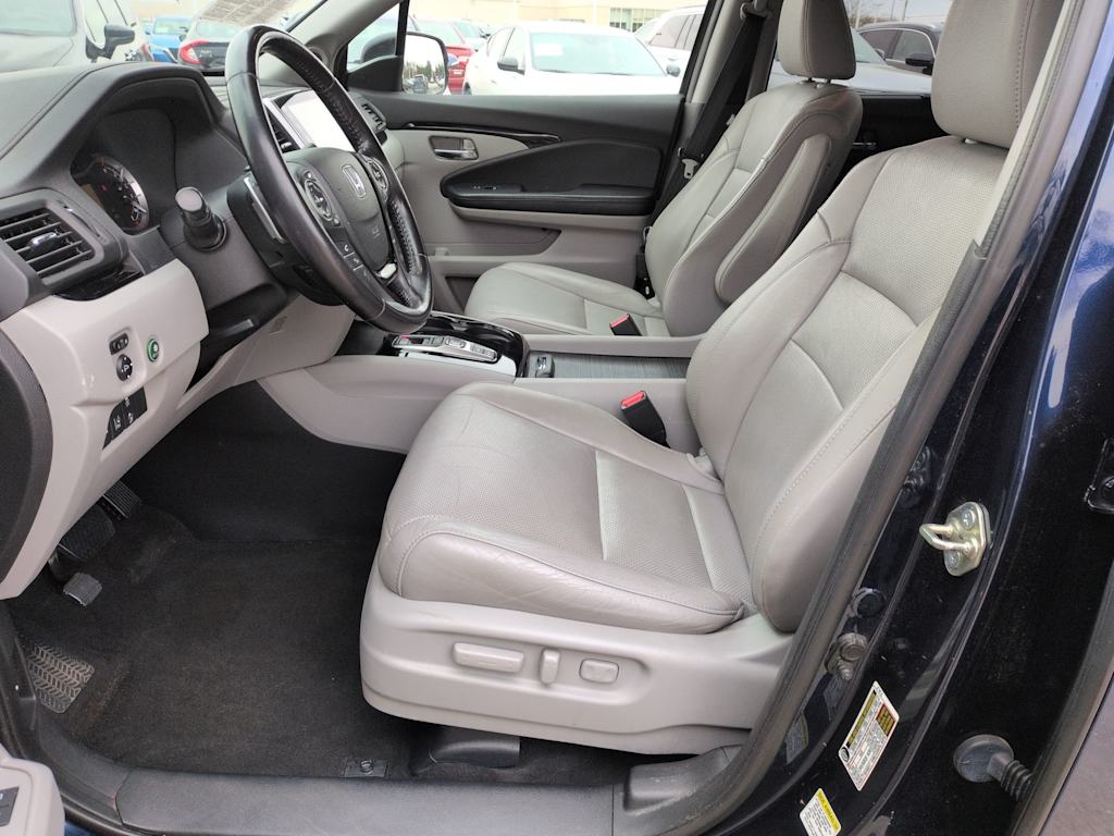 Thumbnail: 2016 Honda Pilot - 10