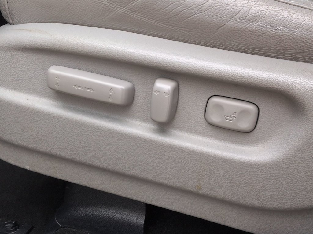 Thumbnail: 2016 Honda Pilot - 26