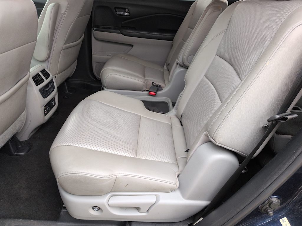 Thumbnail: 2016 Honda Pilot - 28